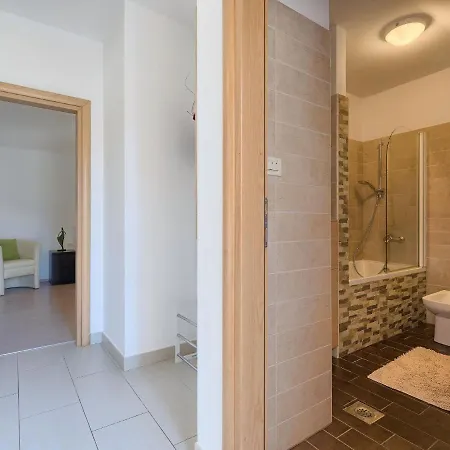Florens By Interhome Hébergement de vacances Sveti Petar u Sumi