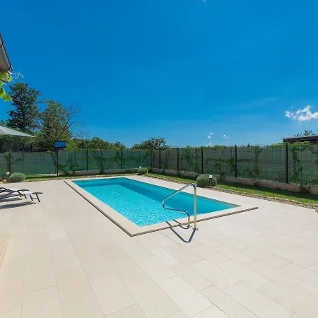 Hébergement de vacances Florens By Interhome