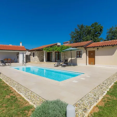 Florens By Interhome Hébergement de vacances Sveti Petar u Sumi